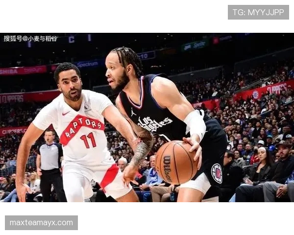 快船后卫科菲三分神准助球队取胜