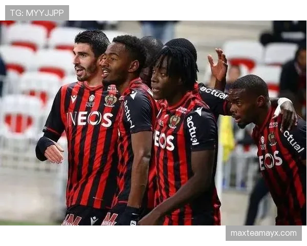 尼斯比赛节奏持续引发关注,分析球队在本赛季中的表现与变化趋势 尼斯比赛节奏持续引发关注,分析球队在本赛季中的表现与变化趋势